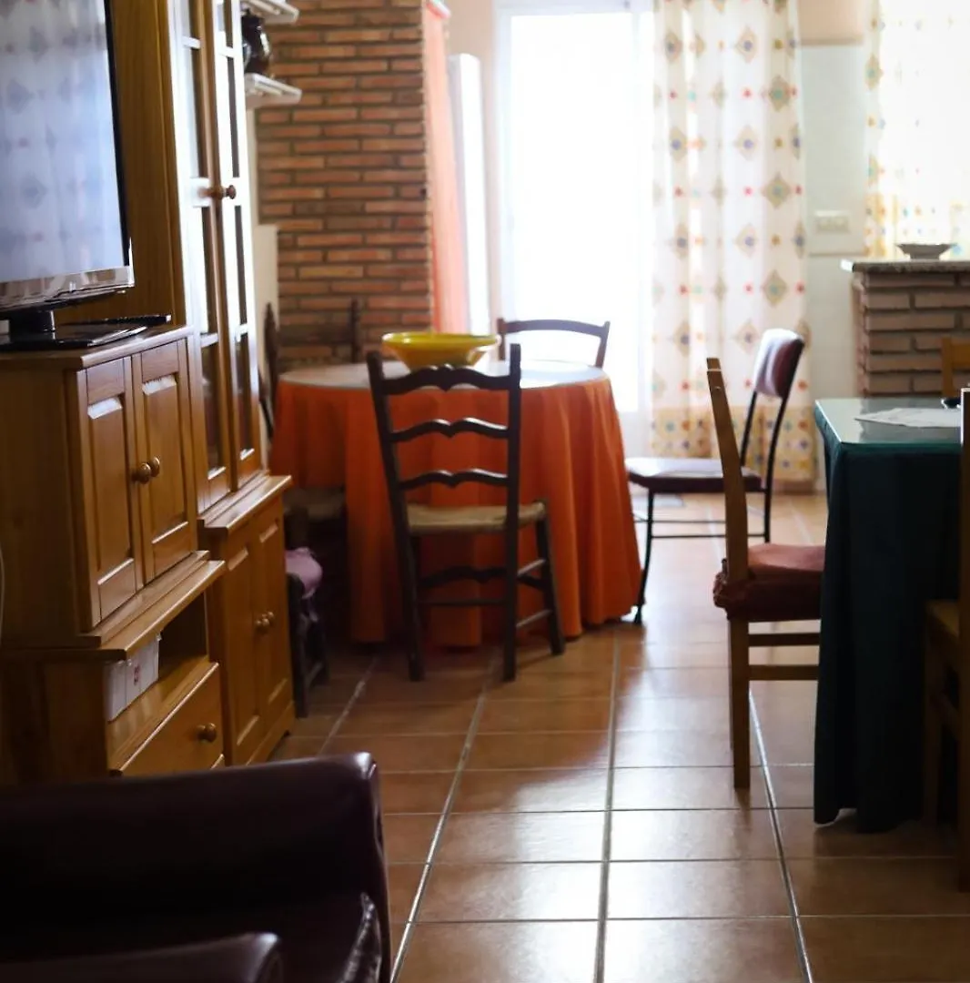Hospedium Dlj Marmolejo Central Apartman